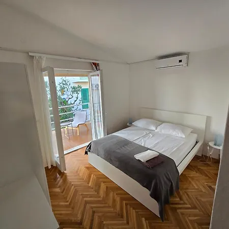 Pensionat Villa Karme Soba 6 Brela